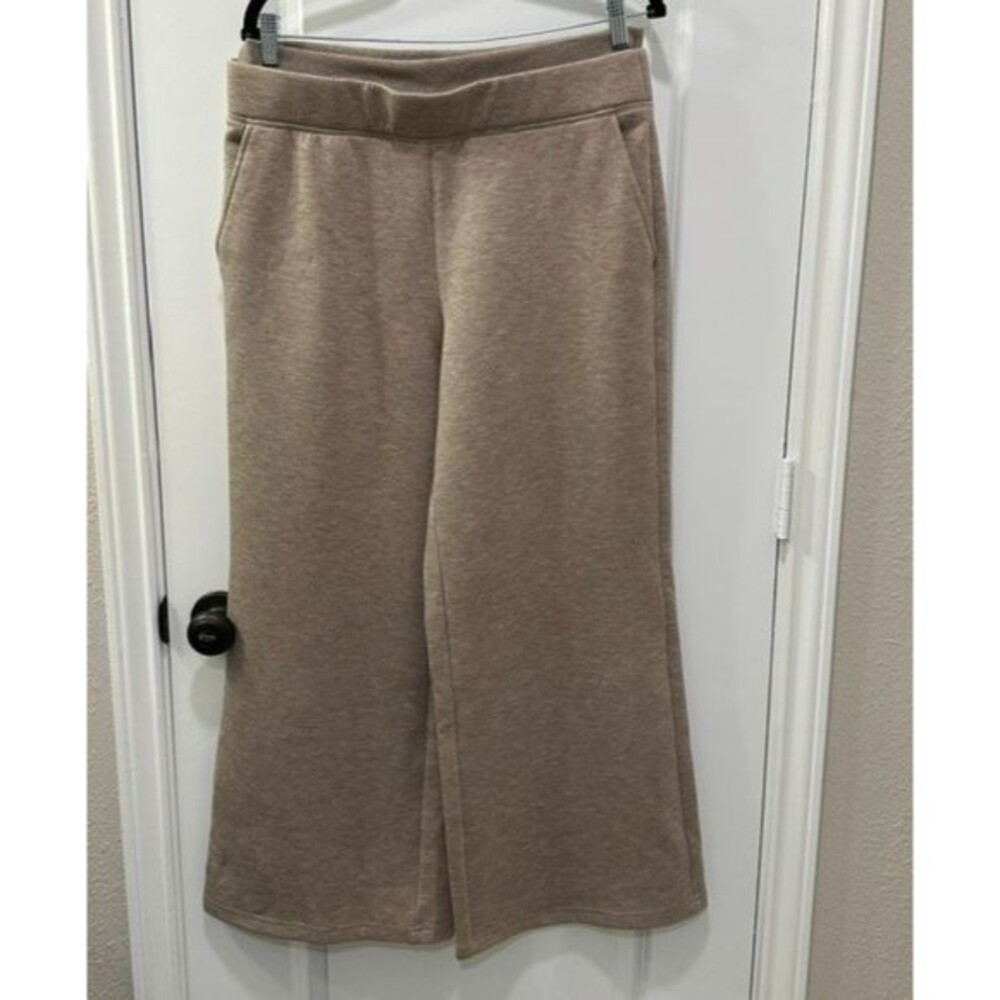 OGL Move Women's L Wide Leg Cropped Sweatpants Taupe Heather NWT Pockets Sust